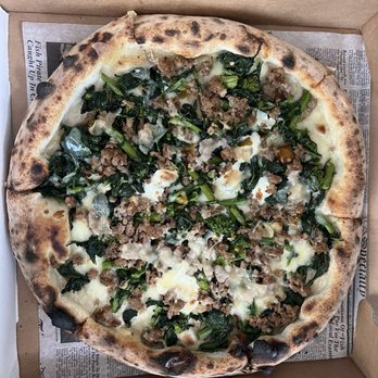 Charred Brick Oven - Broccoli rabe - Pizza Near Me - Seaford, New York Charred Brick Oven - Broccoli rabe - Pizza Near Me - Seaford, New York