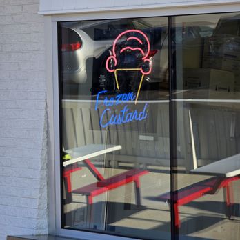Comet Frozen Custard - Ice Cream & Frozen Yogurt Near Me - Rolling Meadows, Illinois Comet Frozen Custard - Ice Cream & Frozen Yogurt Near Me - Rolling Meadows, Illinois