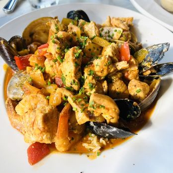 Mama's on the Half Shell - Bouillabaisse - Bars Near Me - Baltimore, Maryland
