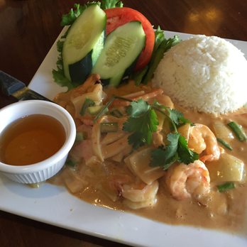 Saigon Bistro - Red Curry (Shrimp) - Vietnamese Near Me - Lakeland, Florida