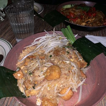 Saranrom Thai - Pad thai with tofu - Thai Near Me - Elmhurst, New York