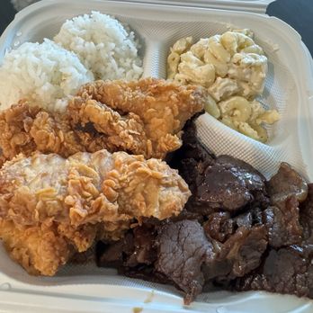 Aunties Cafe - Two combo plate - fried chicken & teriyaki beef - Breakfast & Brunch Near Me - Gardena, California