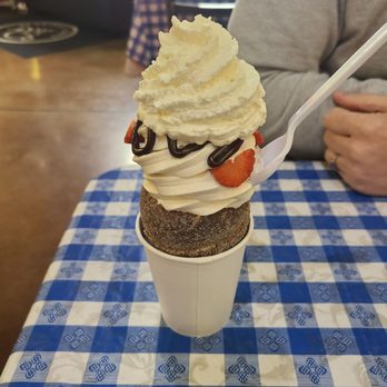 AZ Chimney Cakes - Barcelona - Chimney Cakes Near Me - Mesa, Arizona
