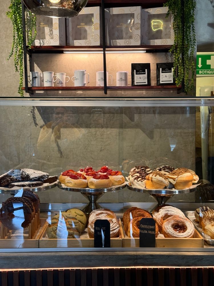 Pan Y Mantequilla Logo