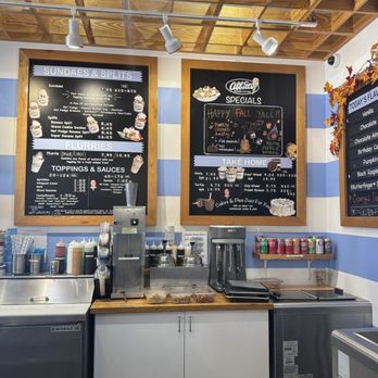 Abbott's Frozen Custard - Ice Cream & Frozen Yogurt Near Me - Concord, North Carolina