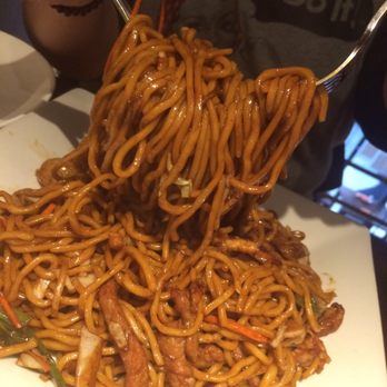 Dan Dan - Chicken Lo Mein - Szechuan Near Me - Philadelphia, Pennsylvania