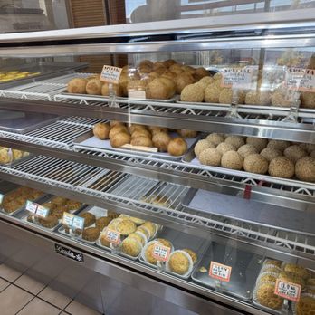 Lucky Bakery & BBQ - Bakeries Near Me - West Allis, Wisconsin