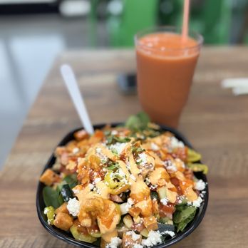 Fresno Grill - Build your bowl with honey chipotle chicken, veggies and a lot more. Top with sauces Fresno and honey sriracha - "the bomb". - Juice Bars & Smoothies Near Me - Cedar Park, Texas Fresno Grill - Build your bowl with honey chipotle chicken, veggies and a lot more. Top with sauces Fresno and honey sriracha - "the bomb". - Juice Bars & Smoothies Near Me - Cedar Park, Texas