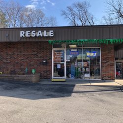 Helping Hands Thrift store and Foster Care Closet - Exterior view.