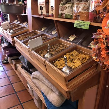 Three Dog Bakery - Treats - Pet Stores Near Me - Collierville, Tennessee