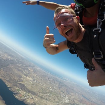 Skydive San Diego - Free falling - Skydiving Near Me - Jamul, California Skydive San Diego - Free falling - Skydiving Near Me - Jamul, California