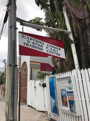 Captain's Corner Dive Center by null