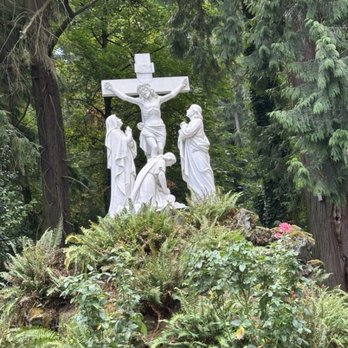 The Grotto - Artwork - Botanical Gardens Near Me - Portland, Oregon