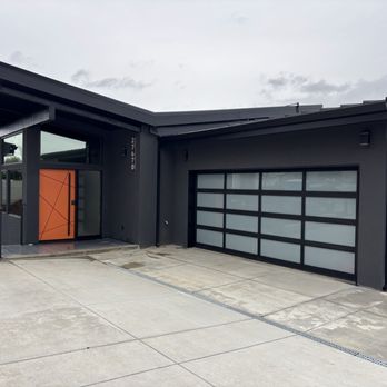 911 Garage Doors and Gates - Garage Door Services Near Me - Hayward, California