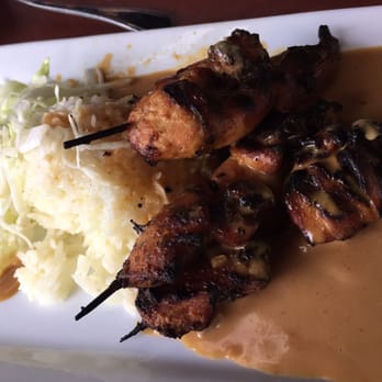 Le Papagayo - Free range chicken satay with coconut rice and spicy peanut sauce $10 - Breakfast & Brunch Near Me - Encinitas, California