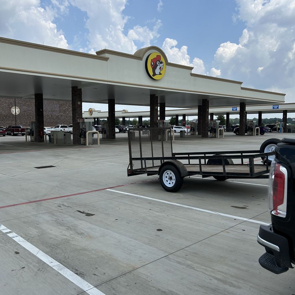 Buc-ees Buc-ees