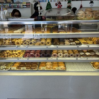 Earl's Donuts - Donuts Near Me - Chatsworth, California Earl's Donuts - Donuts Near Me - Chatsworth, California