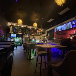 Pura Vida Cocktail Bar and Restaurants - Main floor