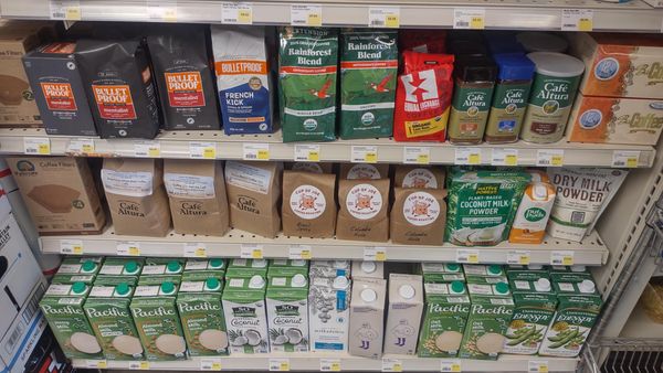 Joshua Tree Health Foods by null