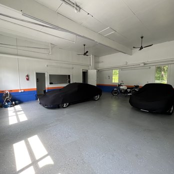 Waterman Paving - Inside garage - Masonry/Concrete Near Me Waterman Paving - Inside garage - Masonry/Concrete Near Me