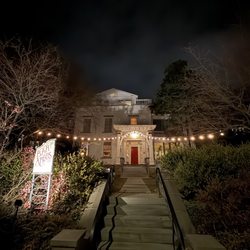 Argos Inn - Outside evening