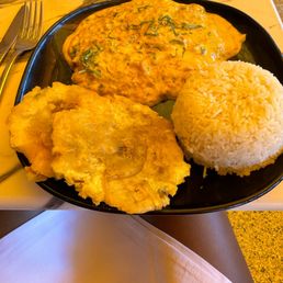 Pescado De Coco a La Samana Pescado De Coco a La Samana
