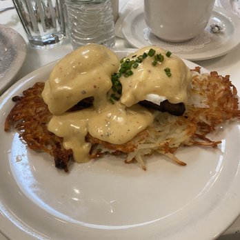 Briarpatch Restaurant - Short Rib Benedict - American Near Me - Winter Park, Florida