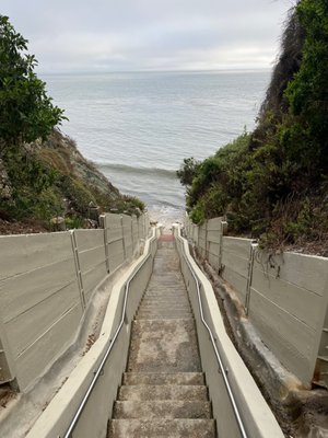 1000 Steps Beach by null