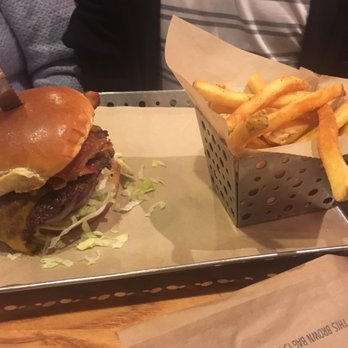 Chili's - American Near Me - Elk Grove, California