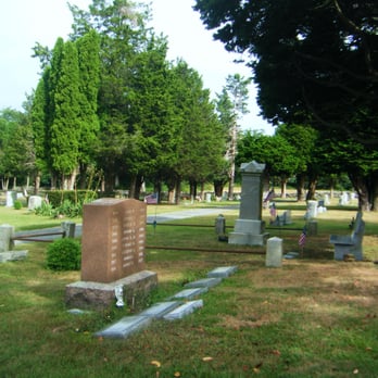 Cedar Lane Cemetery - Very pleasant - Funeral Services & Cemeteries Near Me - Jamestown, Rhode Island Cedar Lane Cemetery - Very pleasant - Funeral Services & Cemeteries Near Me - Jamestown, Rhode Island