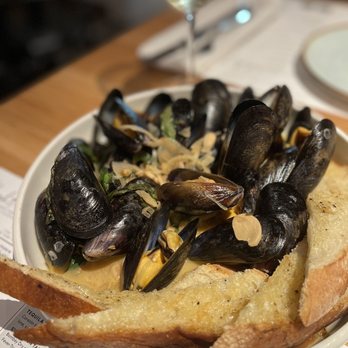 Sixty Vines - Mussels - Wine Bars Near Me - Houston, Texas Sixty Vines - Mussels - Wine Bars Near Me - Houston, Texas
