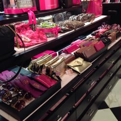 Victoria's Secret - In store