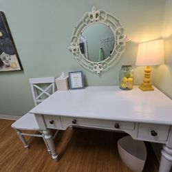 Just Like A Woman - Dressing room