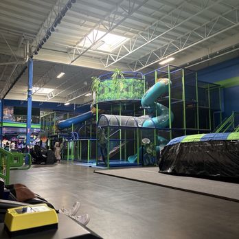 Rebounderz Sacramento - Indoor Trampoline and Adventure Park - Trampoline Parks Near Me - Sacramento, California Rebounderz Sacramento - Indoor Trampoline and Adventure Park - Trampoline Parks Near Me - Sacramento, California