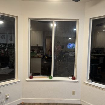 Smart Energy Solutions - Old metal windows were cold/hot to the touch and build up condensation. - Windows Installation Near Me - West Sacramento, California