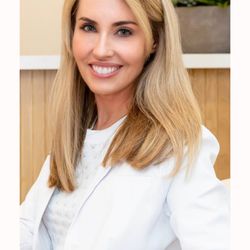 Skin Therapy by Eden - Modern Med Spa in Encino offering Botox, lasers & custom skincare by NP Eden Leyanna. Where beauty meets confidence.