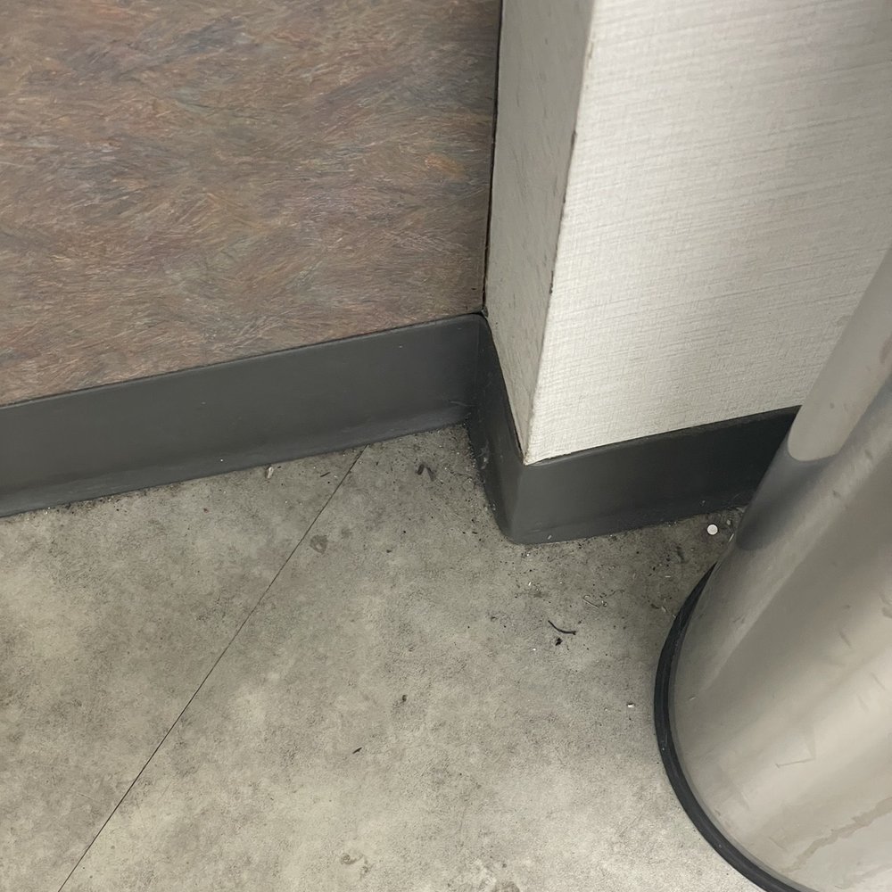 Walgreens - FILTHY! - Drugstores Near Me - Overland Park, Kansas Walgreens - FILTHY! - Drugstores Near Me - Overland Park, Kansas