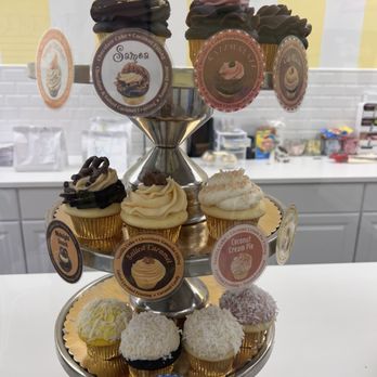 Cake Gypsy - Bakeries Near Me - Canton, Connecticut