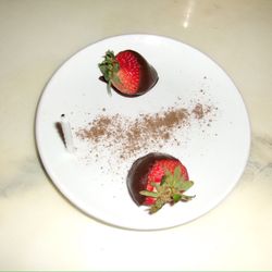 Brooklyn and The Butcher - Chocolate strawberries