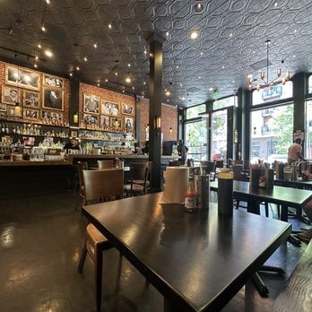 Horn Barbecue - Interior - Barbeque Near Me - Oakland, California