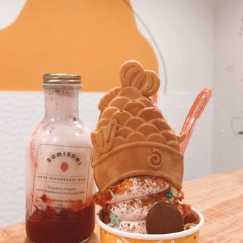 Somisomi - Ice Cream & Frozen Yogurt Near Me - Fullerton, California Somisomi - Ice Cream & Frozen Yogurt Near Me - Fullerton, California