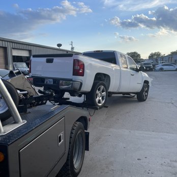 Car Town Towing - light Duty pick up Towing - Towing Near Me - Spring, Texas Car Town Towing - light Duty pick up Towing - Towing Near Me - Spring, Texas