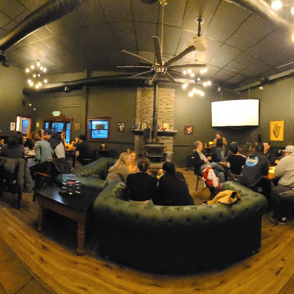 Discovery Bar - Panorama of bar, seating, lounge area. (Not pictured is more table seating and banquet room) - American Near Me - Chico, California