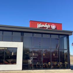 Wendy's - The outside looks nice