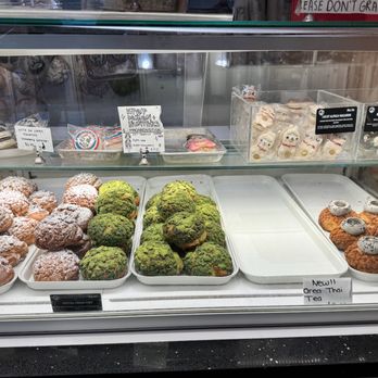 Bibble & Sip - cream puffs - Coffee & Tea Near Me - New York, New York