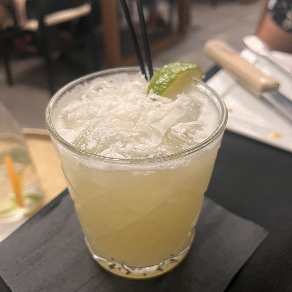 ViaSelfie Fusion Kitchen - Snowwhite in tropics - Cocktail Bars Near Me - Burbank, California ViaSelfie Fusion Kitchen - Snowwhite in tropics - Cocktail Bars Near Me - Burbank, California
