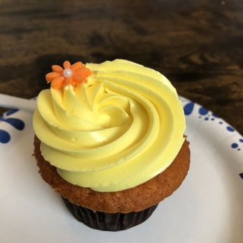 Sugarlina Bakeshop - Bakeries Near Me - Honolulu, Hawaii