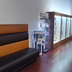 My Phone Lab - Seating area