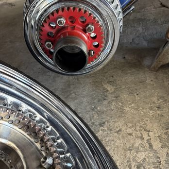 Alcantar's Drivetrain Performance - Lug nut complete loose and fell when I took my rim off - Auto Repair Near Me - Los Angeles, California Alcantar's Drivetrain Performance - Lug nut complete loose and fell when I took my rim off - Auto Repair Near Me - Los Angeles, California