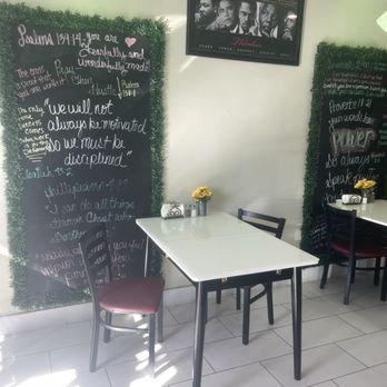 Mama Woods Kitchen - Inside seating - Soul Food Near Me - Moreno Valley, California Mama Woods Kitchen - Inside seating - Soul Food Near Me - Moreno Valley, California